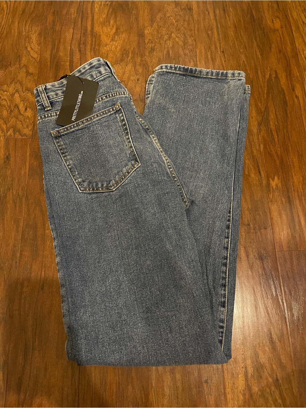 PrettyLittleThing Vintage Wash Split Hem Jeans –Size USA 8 Tall NWT